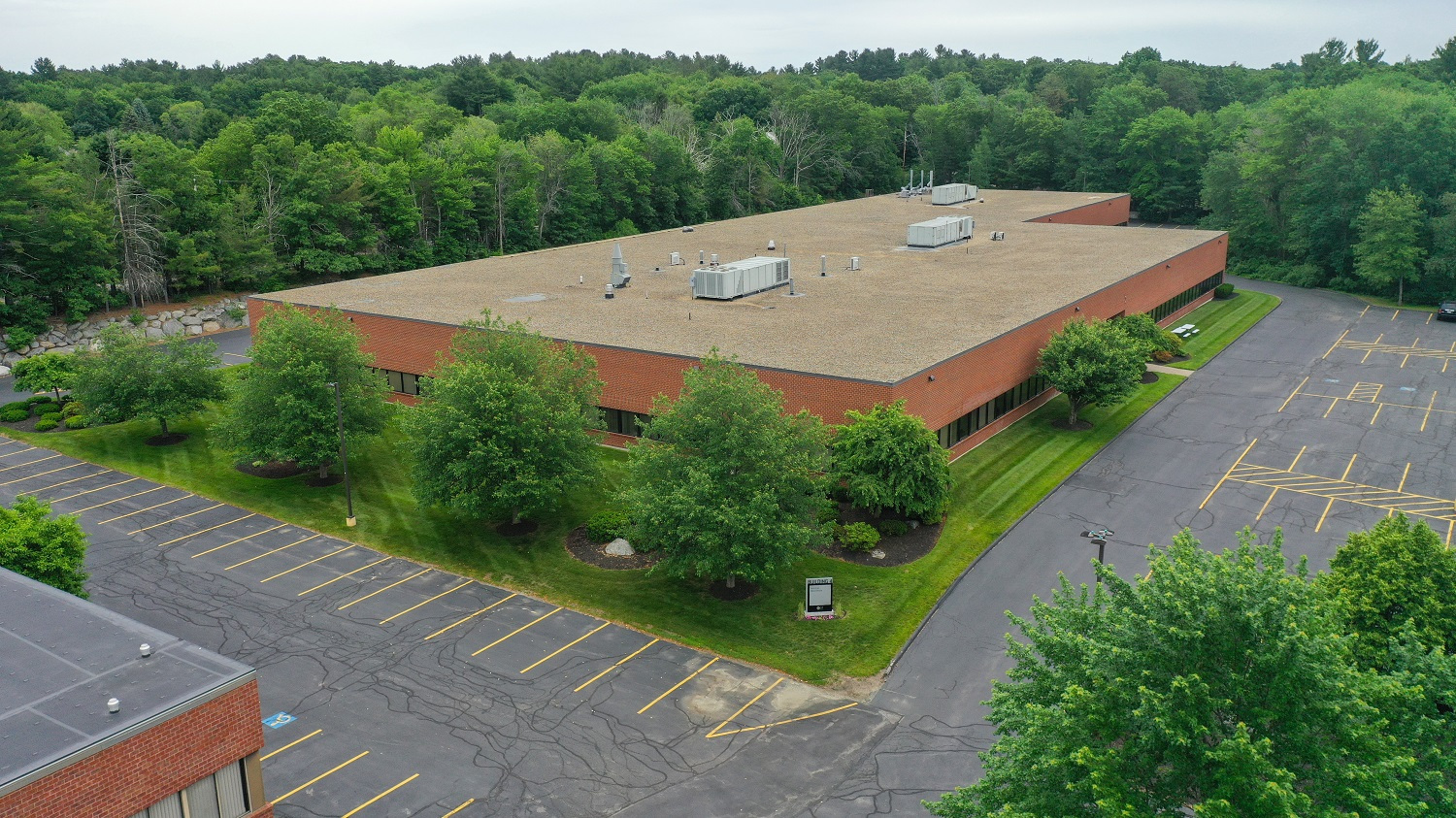 Leading Advanced Manufacturing Company Signs New… Newmark